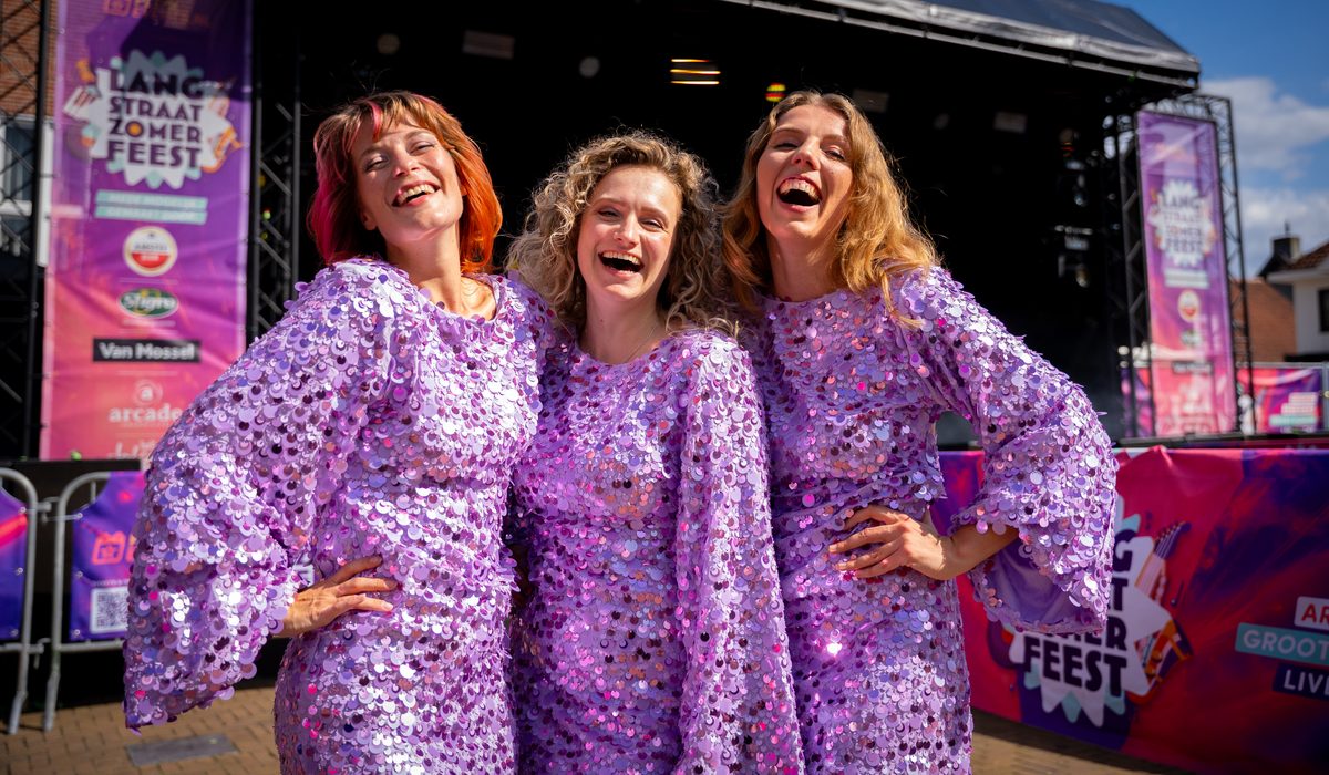A family show tailored to your event.