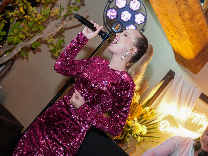 Singer with DJ
